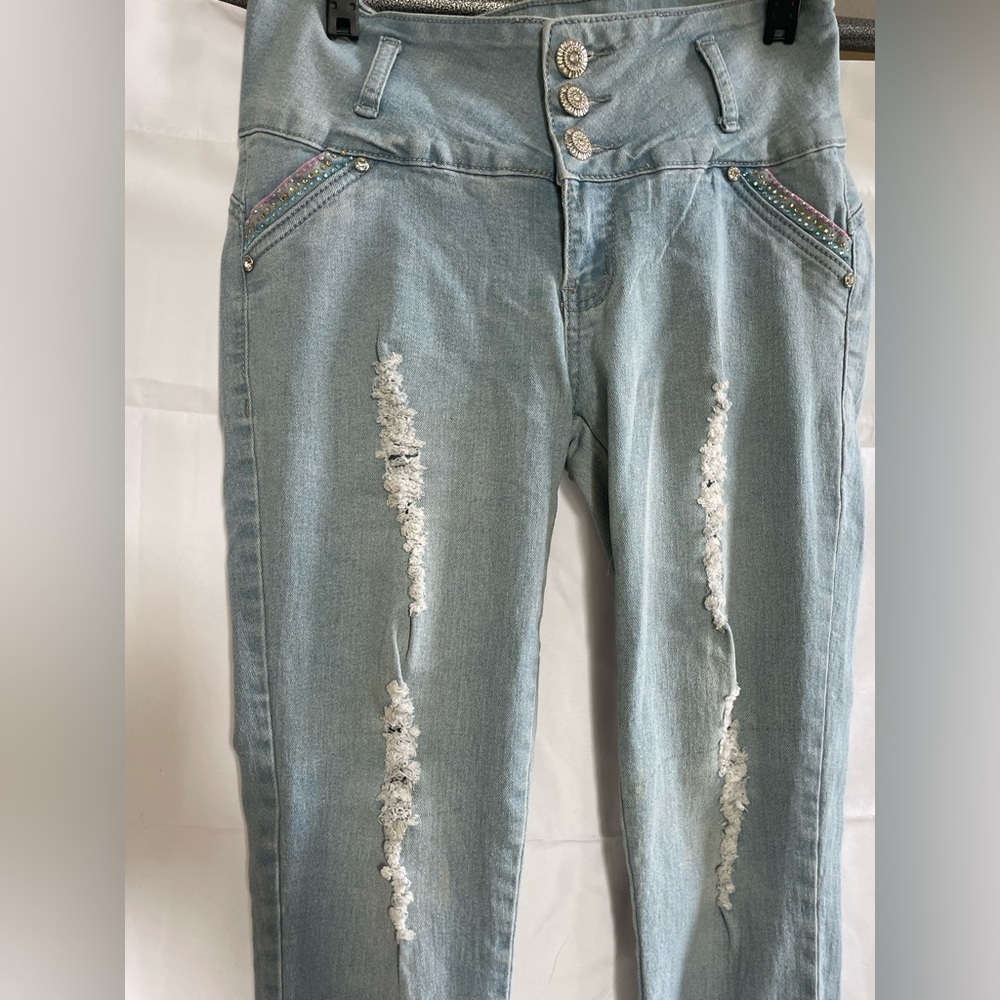 Womens junior size 5 Distressed Blue Jeans - Picture 2 of 6